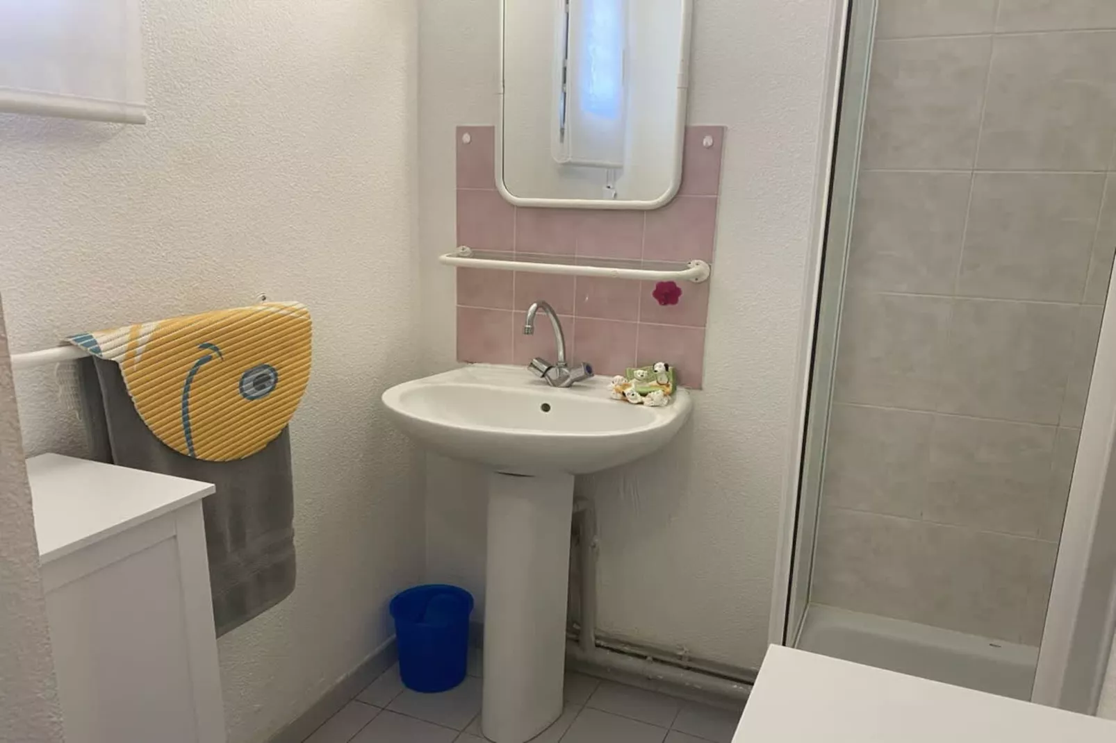 LOU 150 ROUILLON-Bathroom