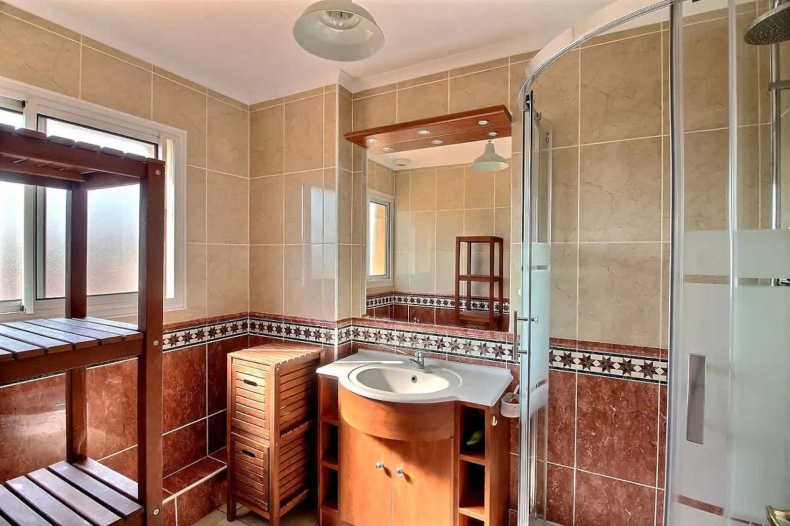 166 VERON-Bathroom