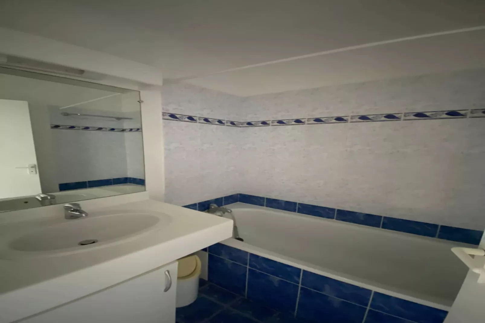 78 Maison T3-Bathroom