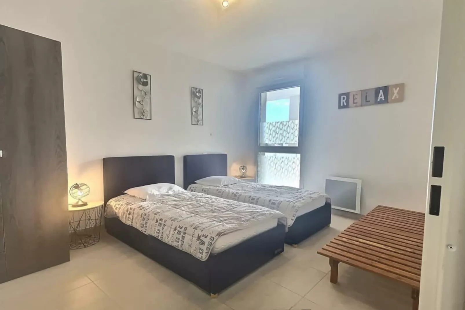 LOU 200 BLANGONET-Bedroom