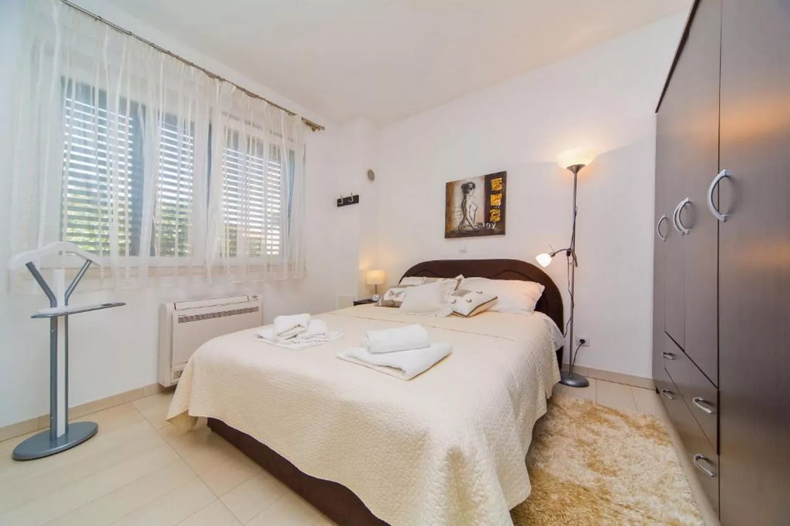 4B Apartments - Two Bedroom Apartment with Balcony A1-Schlafzimmer