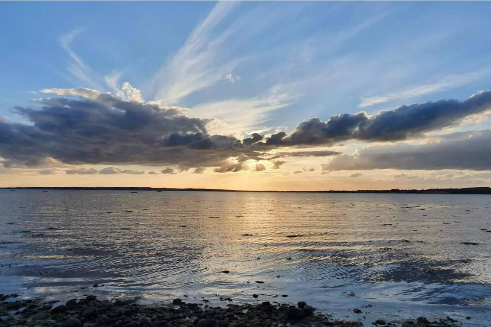 Ruhiger Ruckzugsort in Tuse NA s-By Traum-Wasserblick