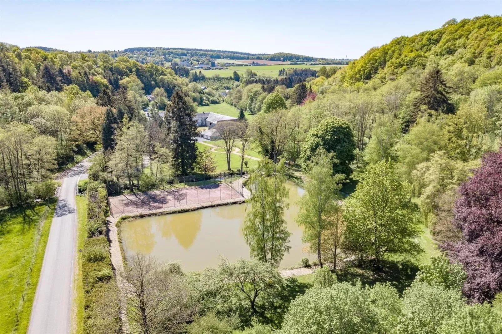 Château de Férot-Areas within 1km in summer