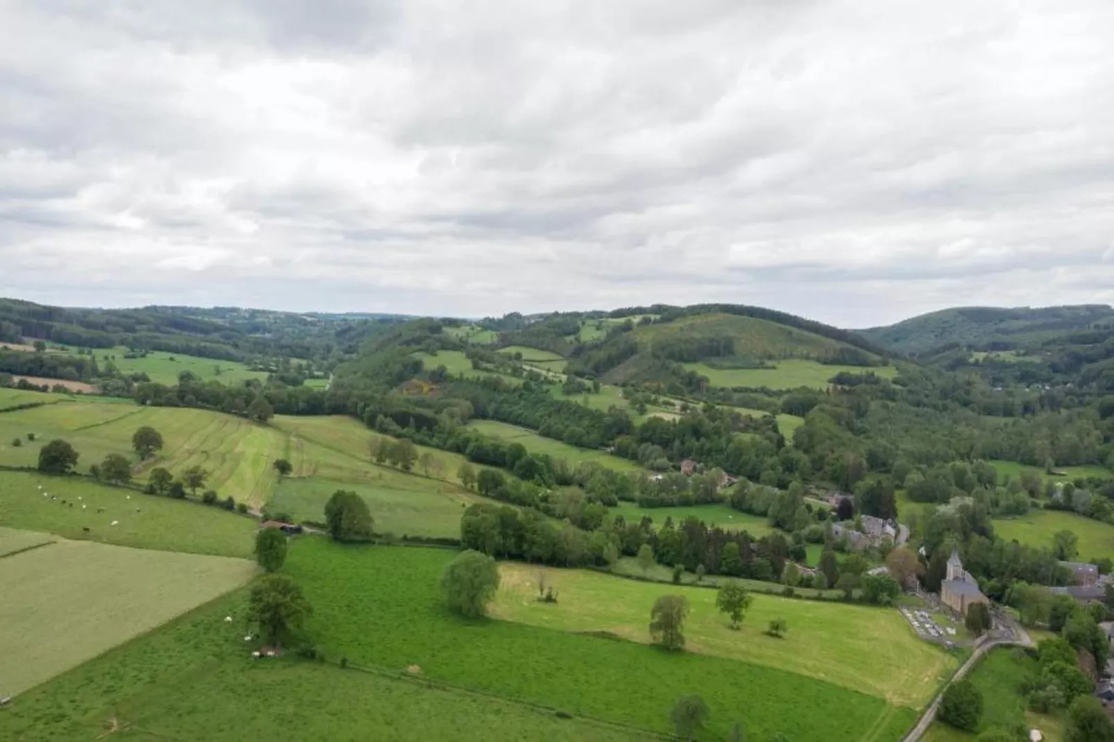 VillaRoche Le Gîte-Areas within 20km in summer