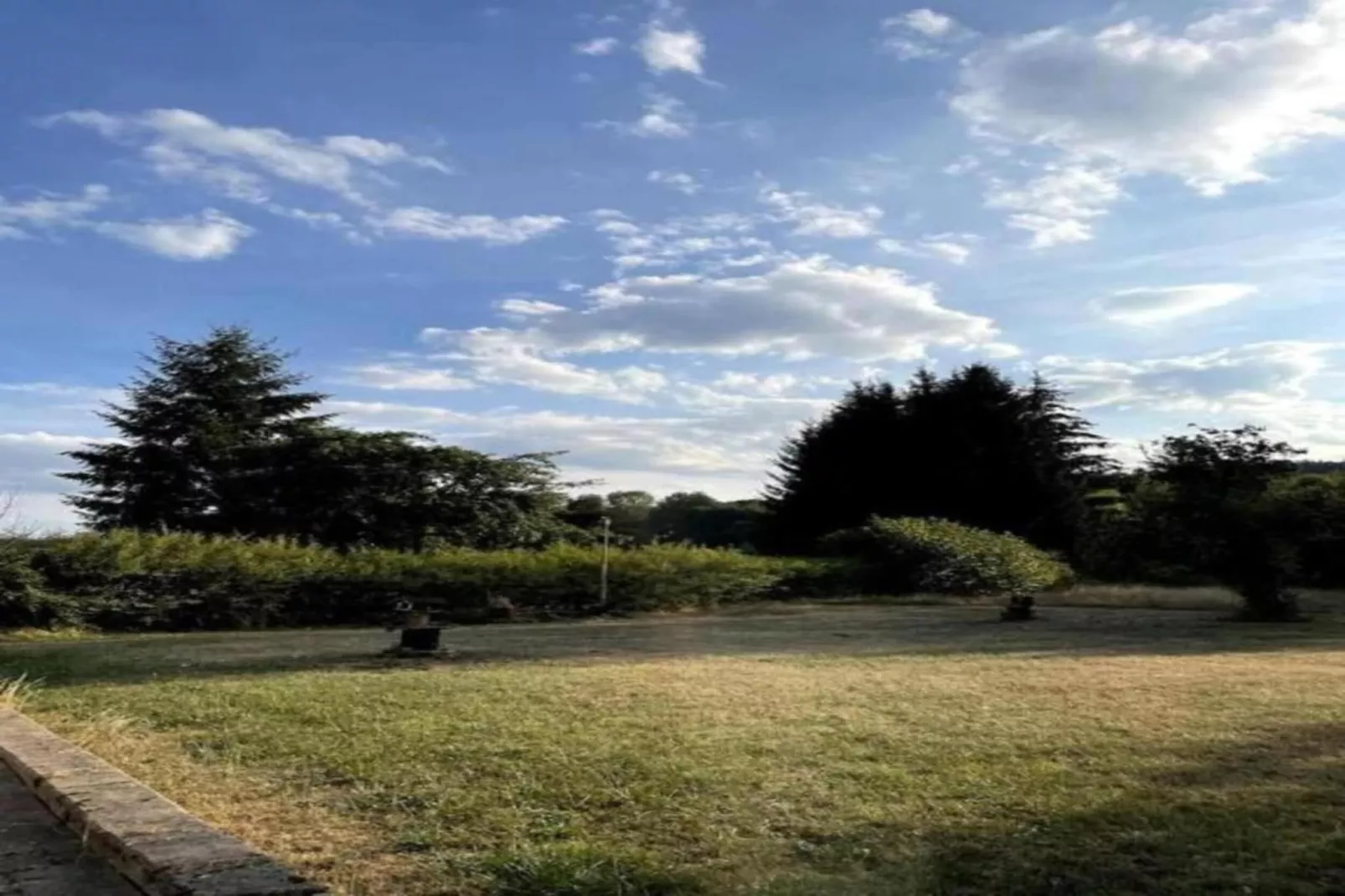 Retraite paisible dans un jardin-Zones été à 5 km