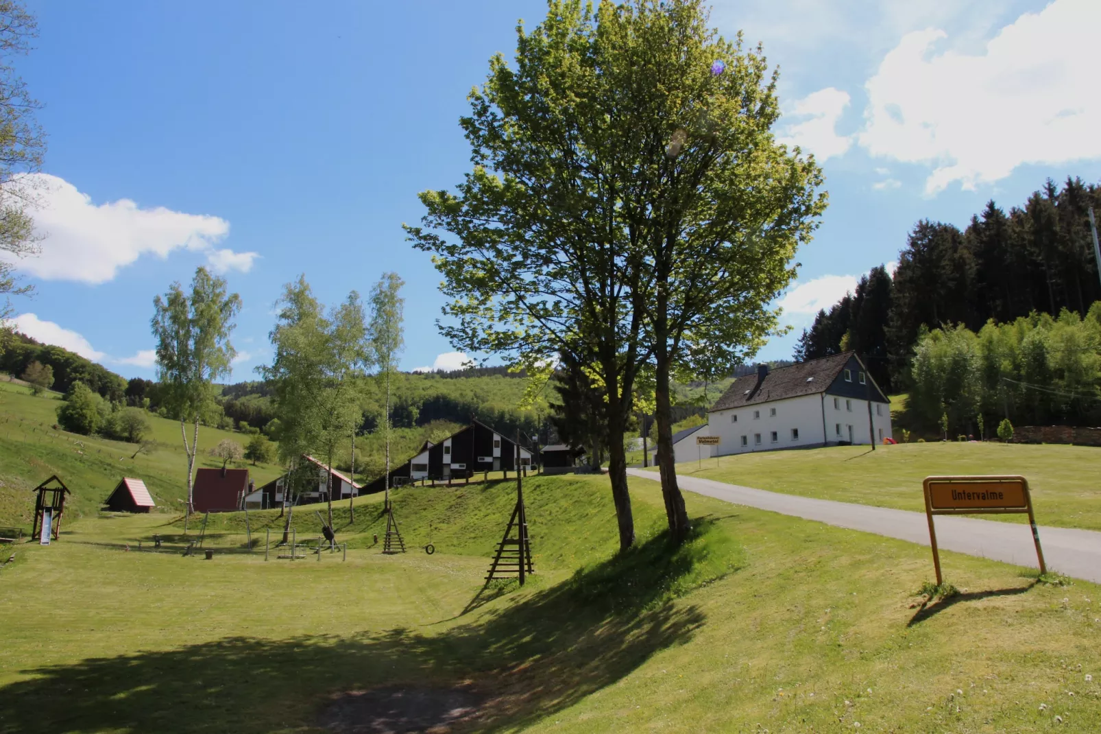 Wieselbau-Areas within 1km in summer