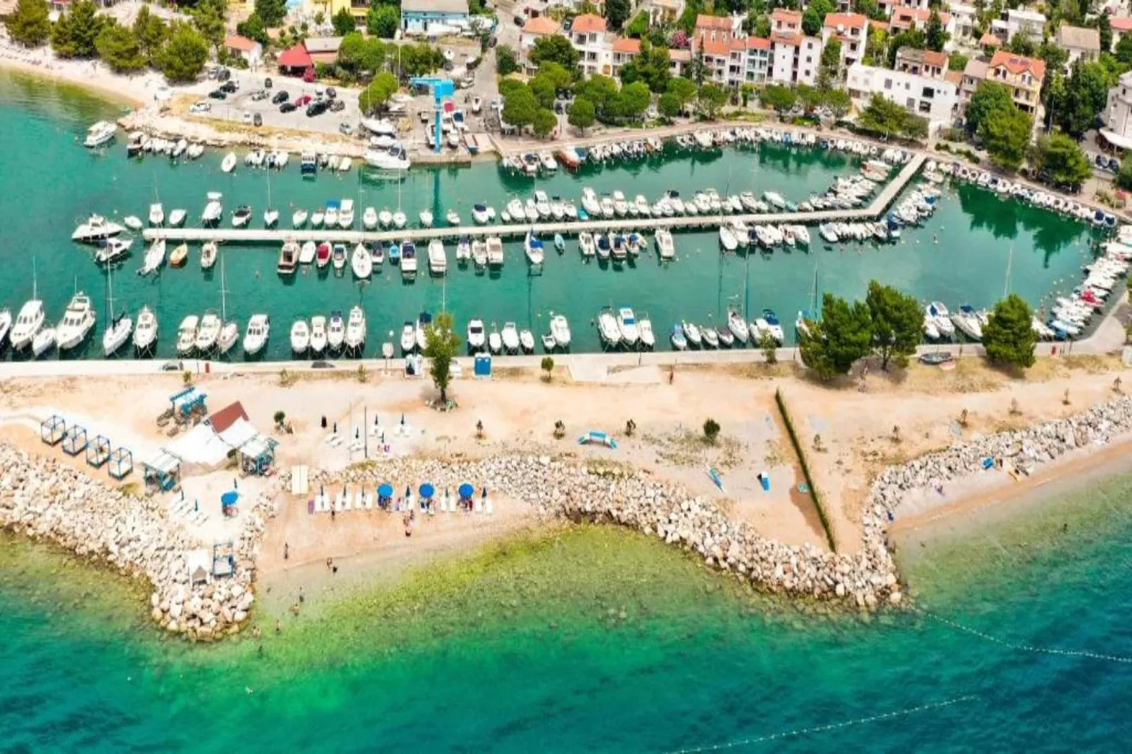 Ivanka-Areas within 5km in summer
