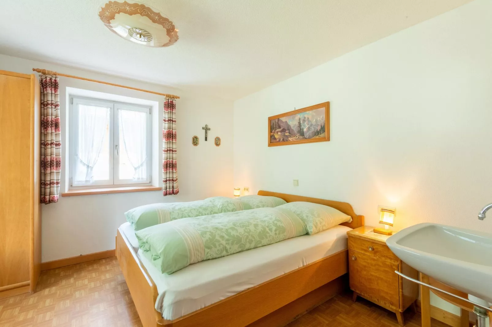 Haus Lukan Groß-Bedroom