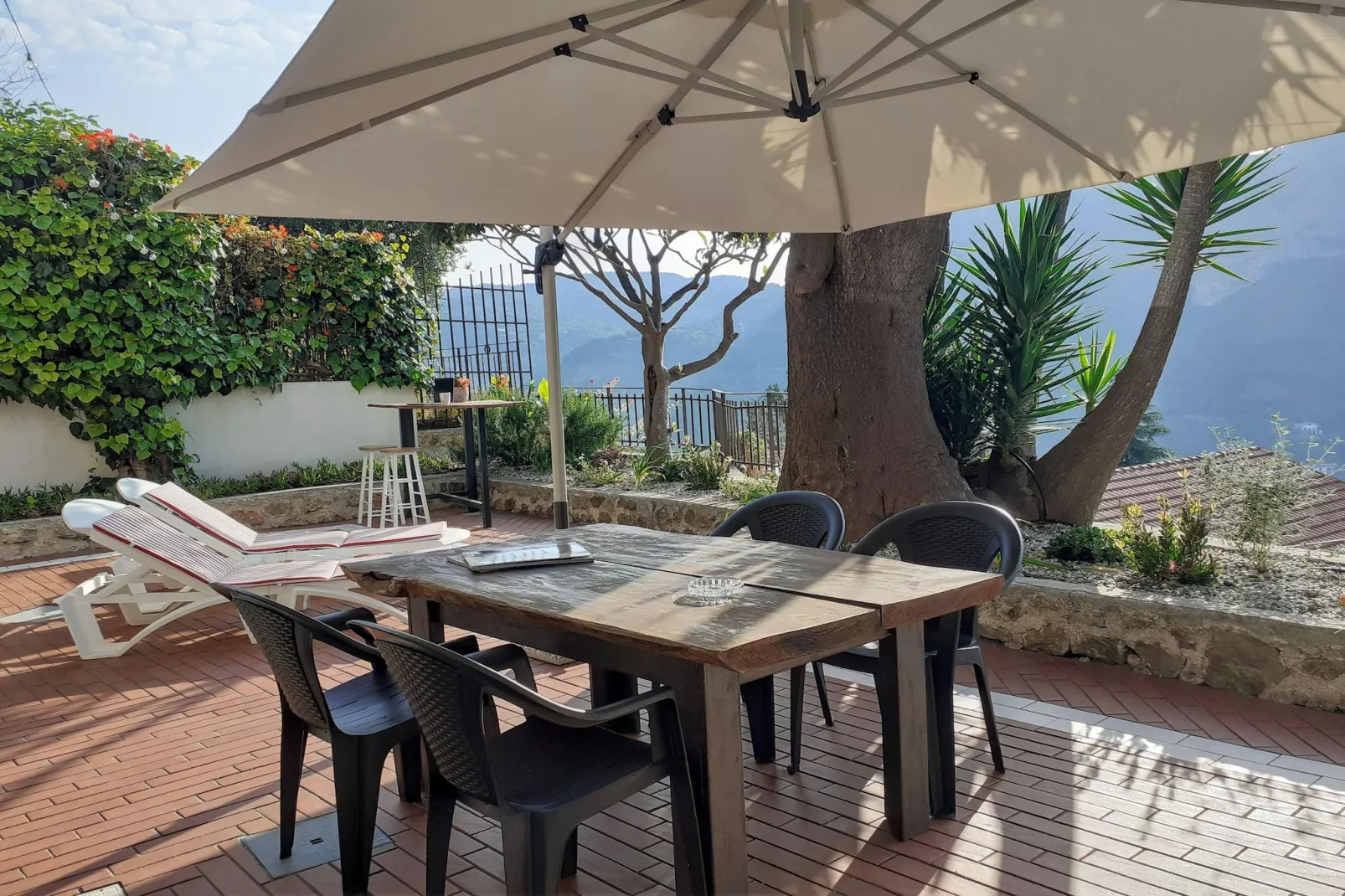 Casa Longo-Terrasse / balcon