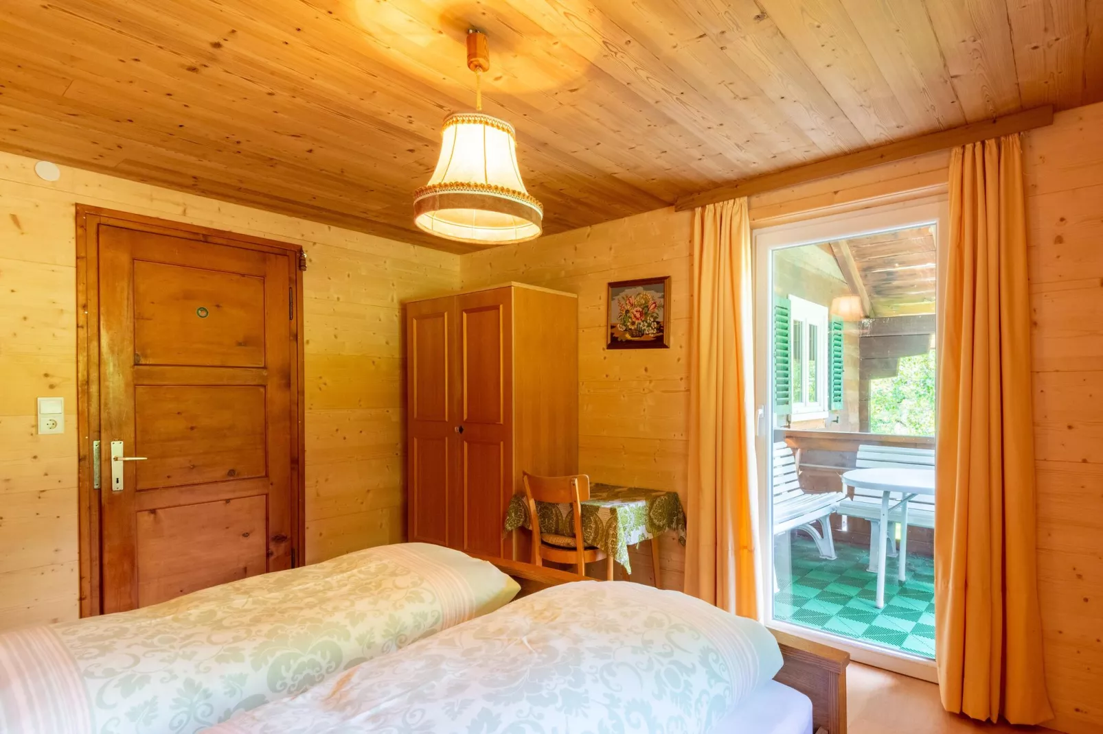 Haus Lukan Groß-Bedroom