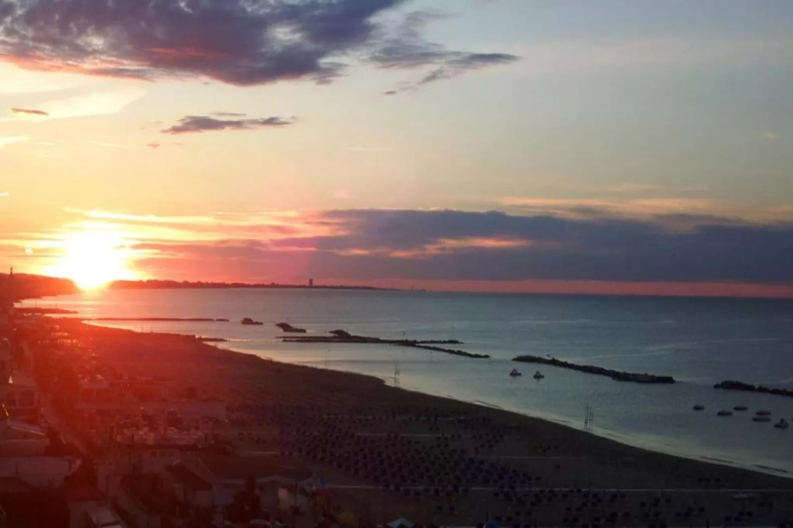 Cattolica Trilo-Areas within 20km in summer