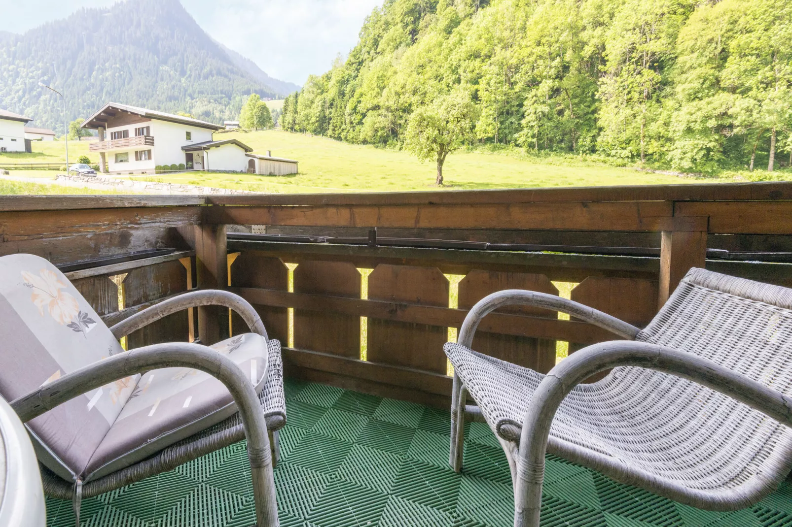 Haus Lukan Groß-Terrace balcony