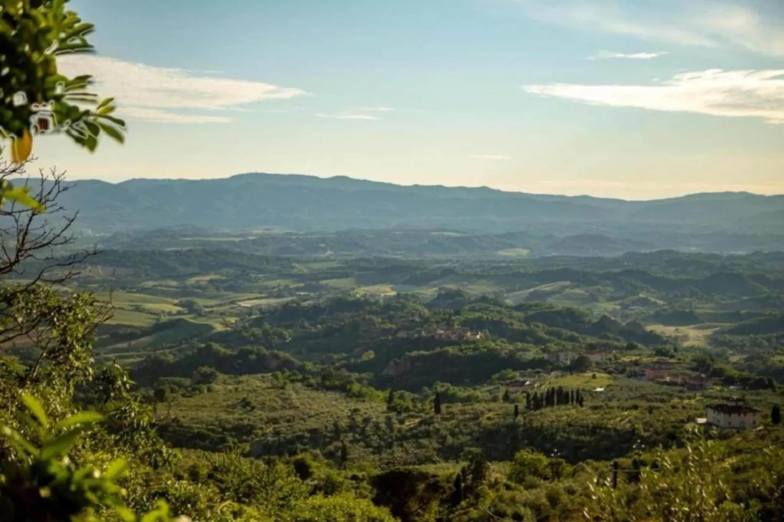 Monna Due-Areas within 20km in summer