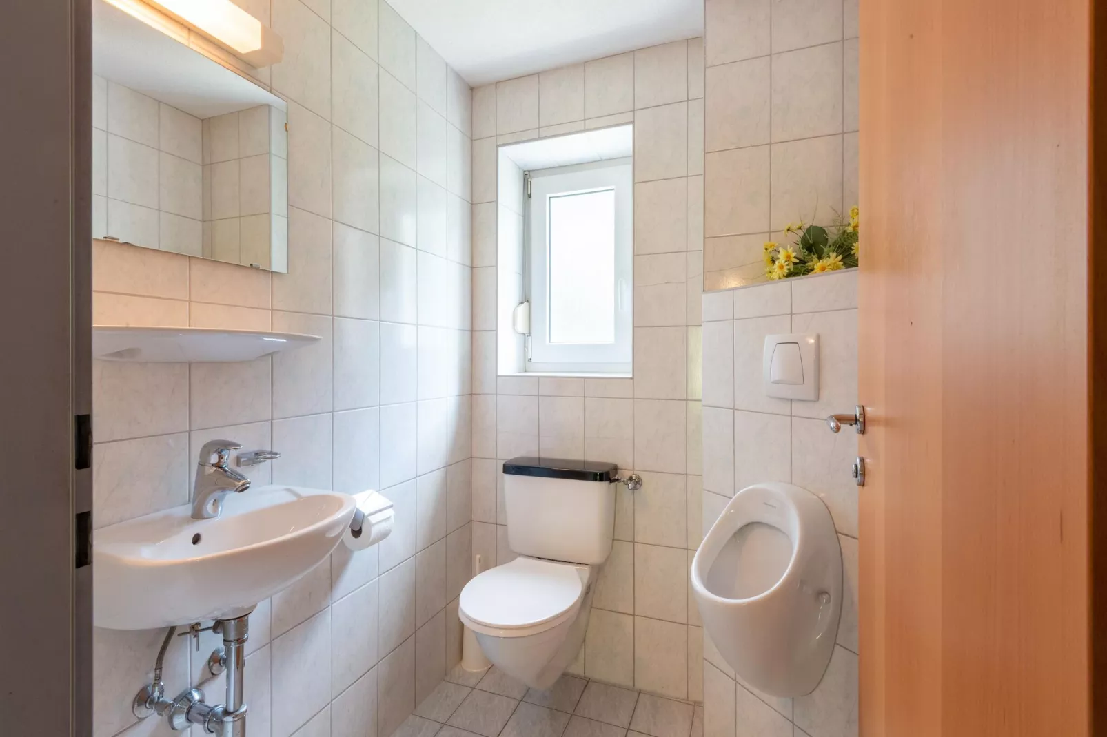 Haus Lukan Groß-Bathroom