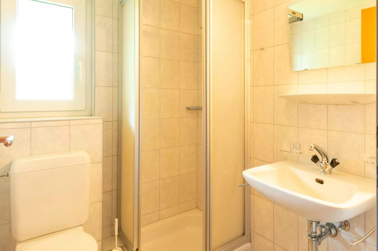 Haus Lukan Groß-Bathroom