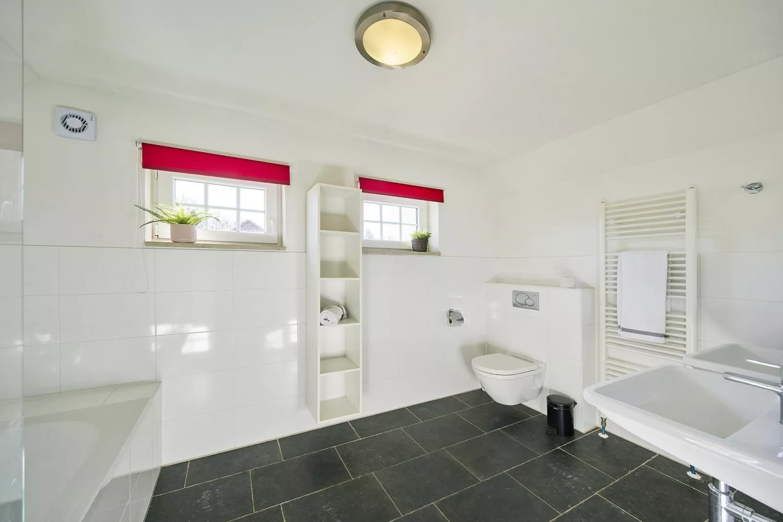 Buitenhof De Leistert 1-Bathroom