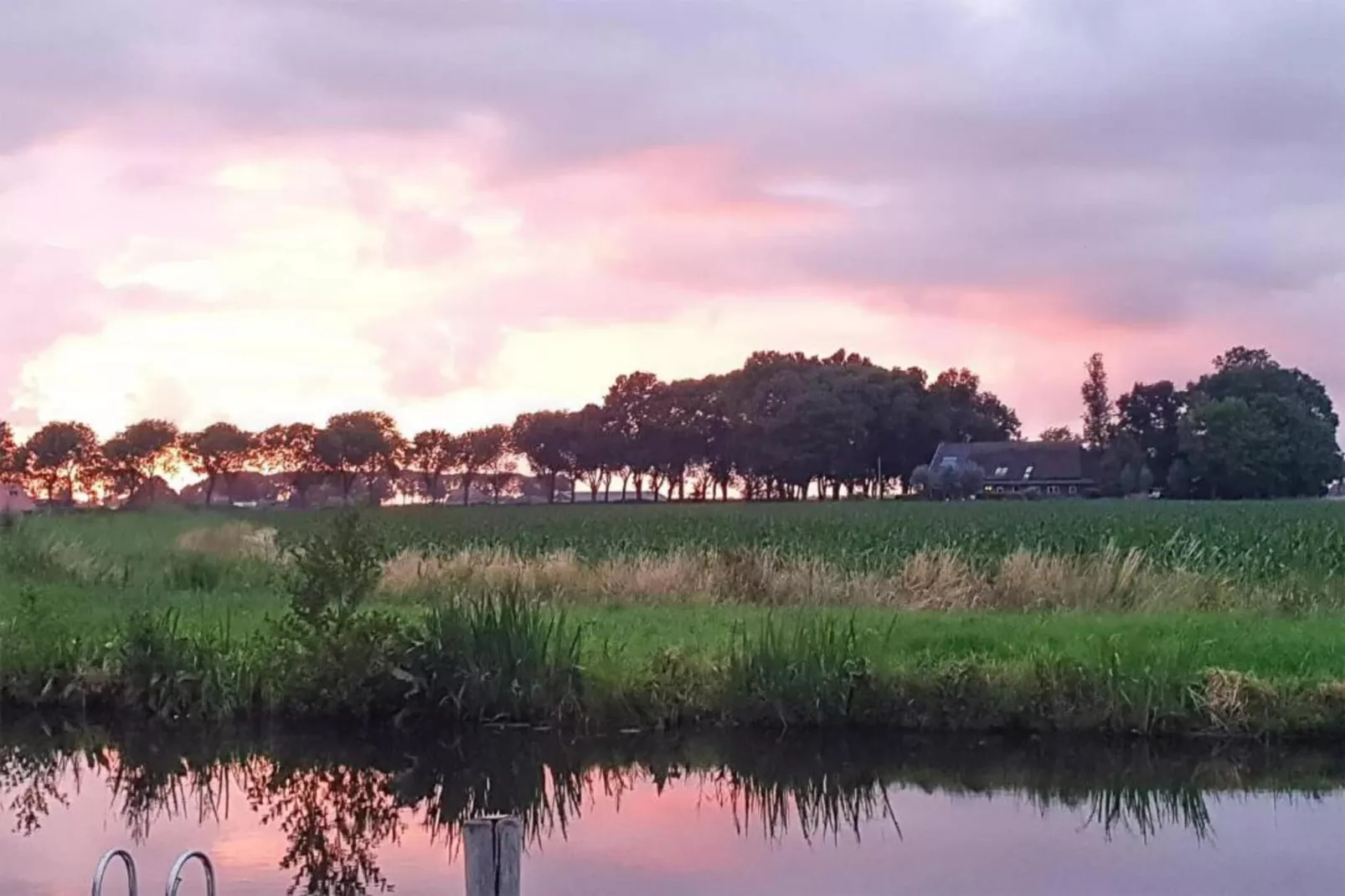 Friese Meren Villa's 16-Areas within 20km in summer
