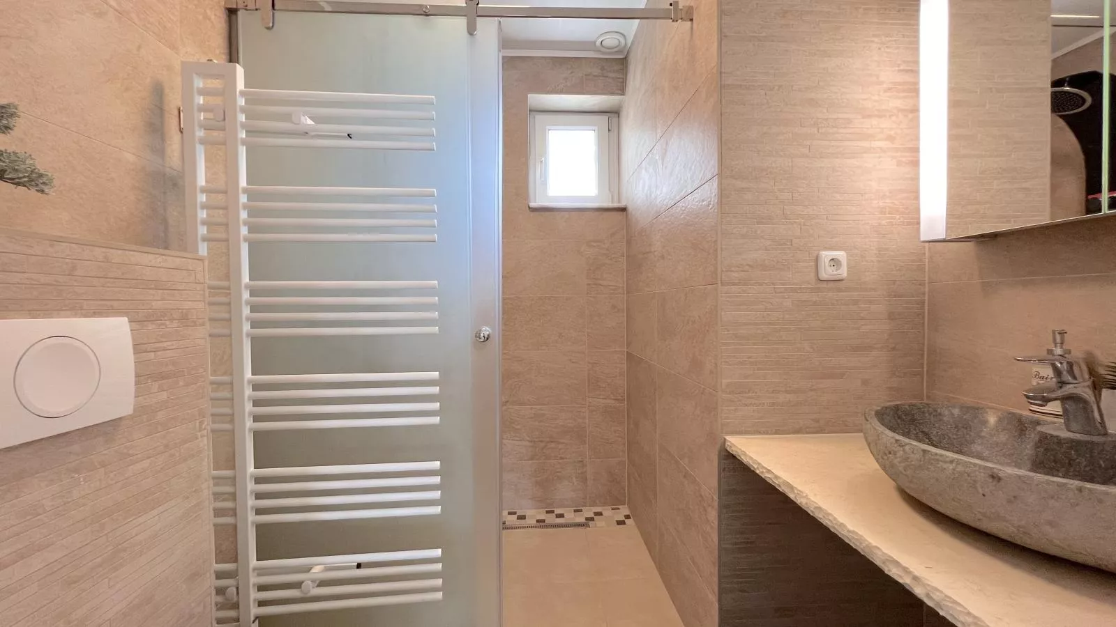 Sonnenschein-Salle de bain