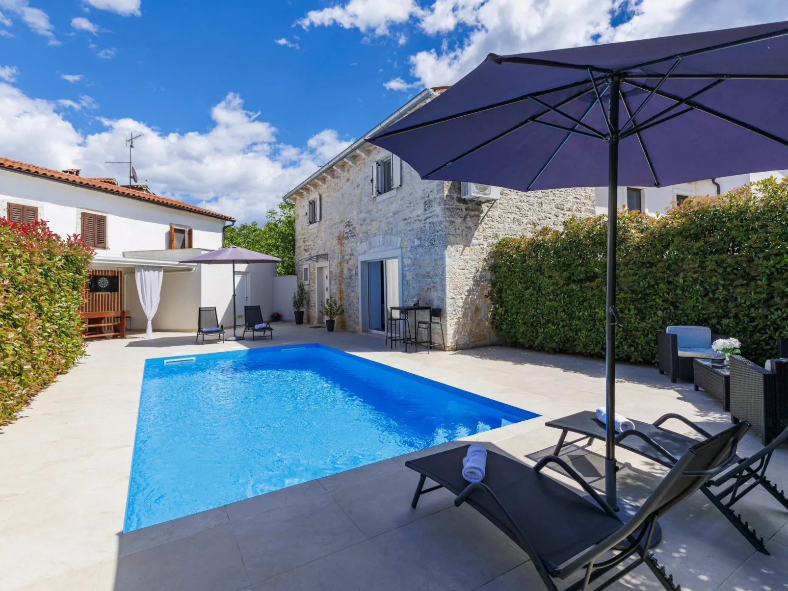Villa Karmen-Dehors