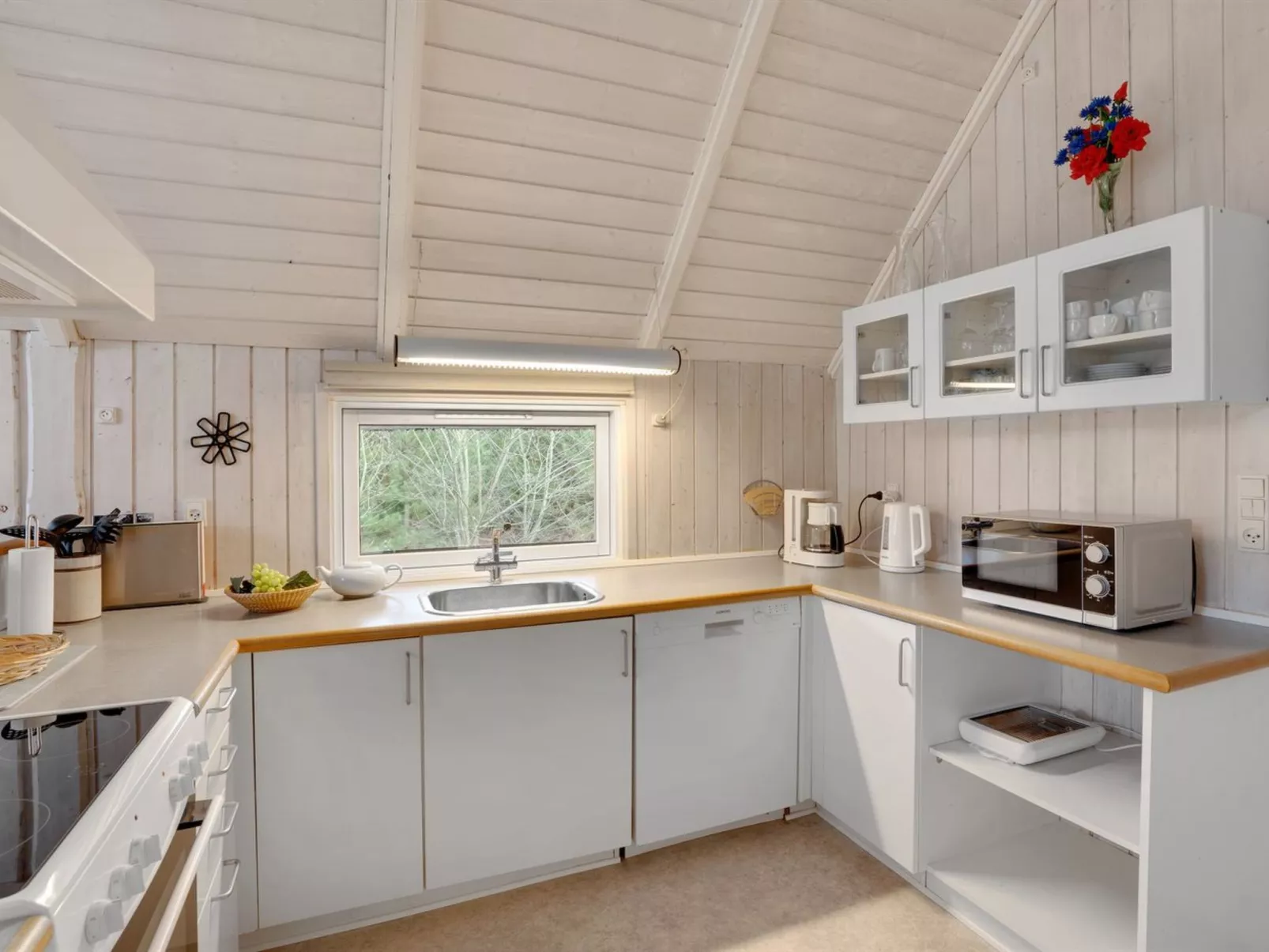 "Almina" - 1km from the sea-Inside