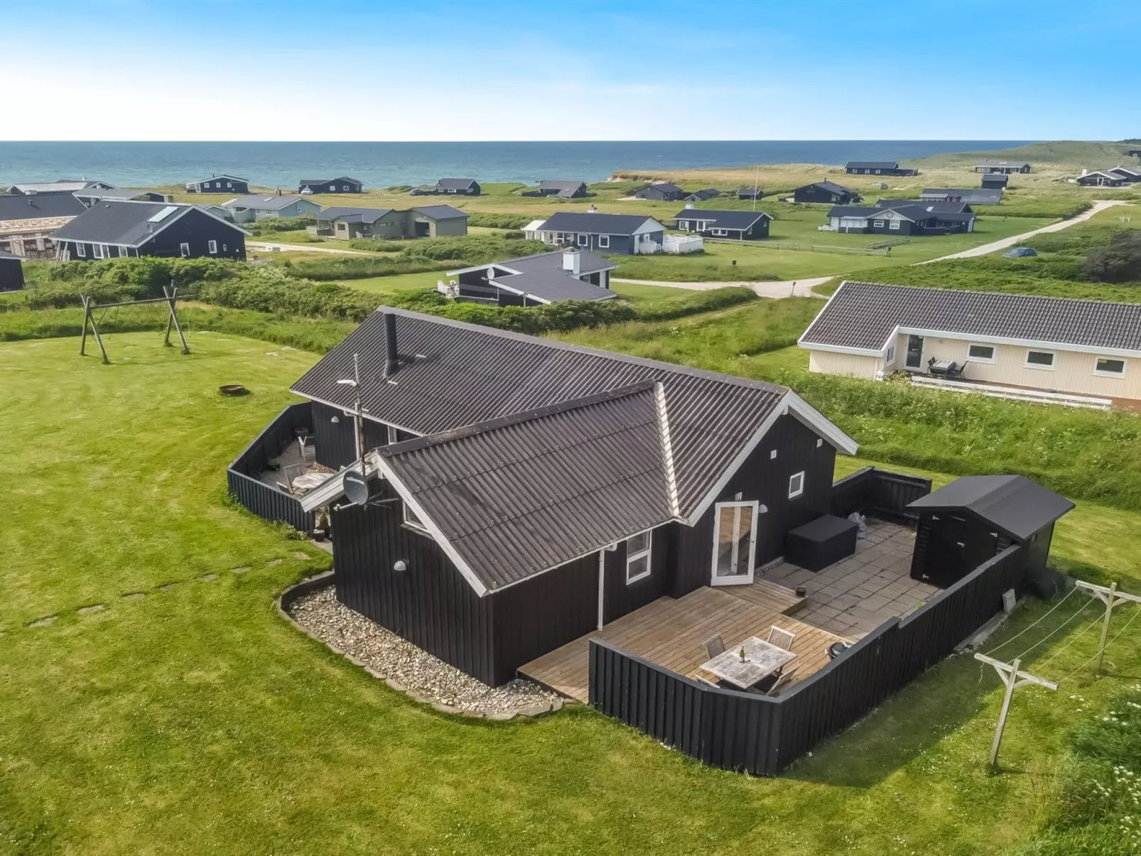 "Wifred" - 250m from the sea-Outside