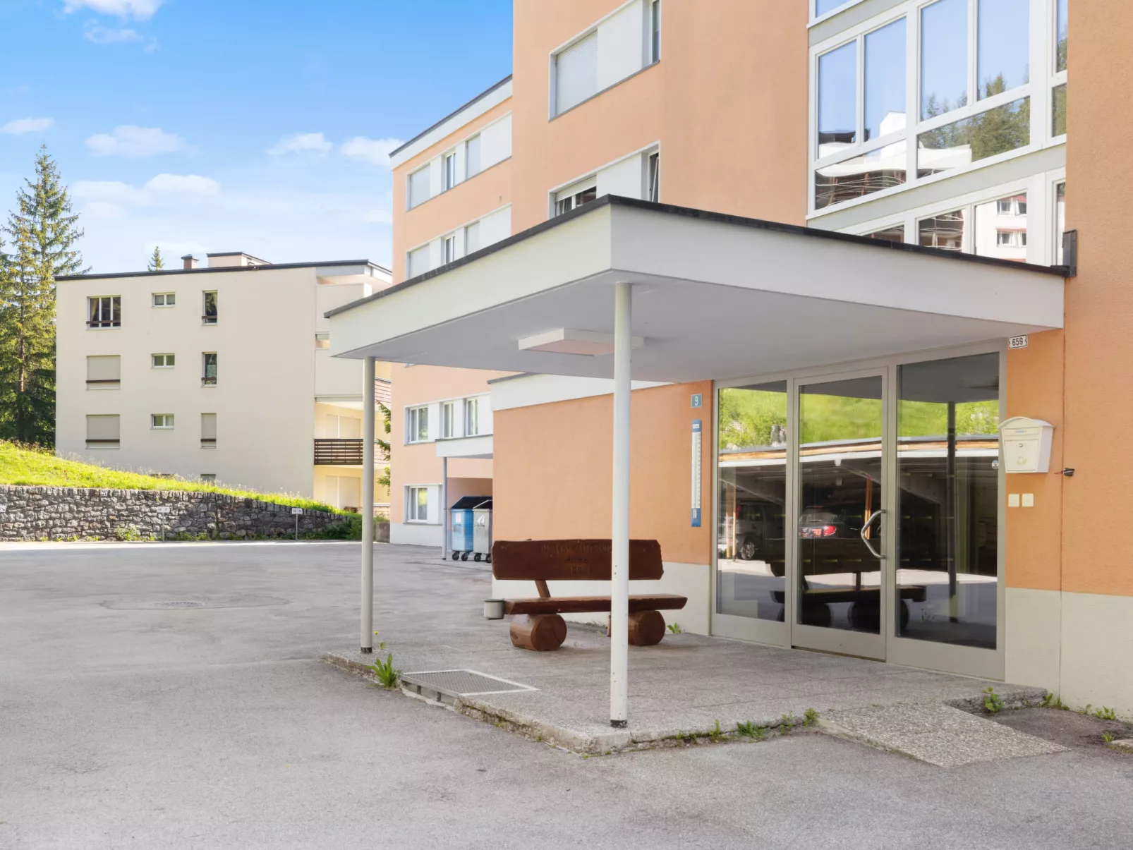 Promenade (Utoring)-Outside