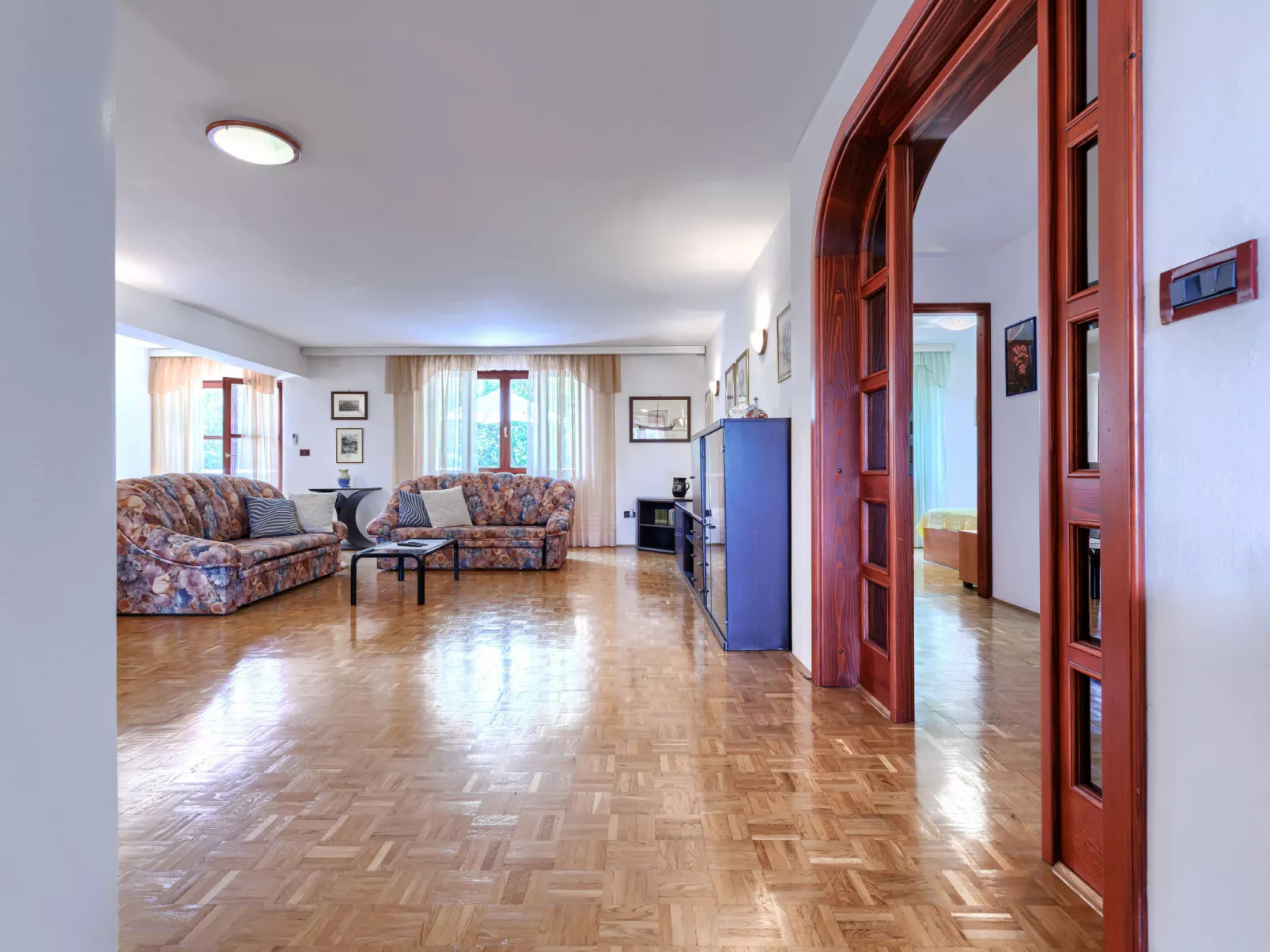 Lorenzin-Inside