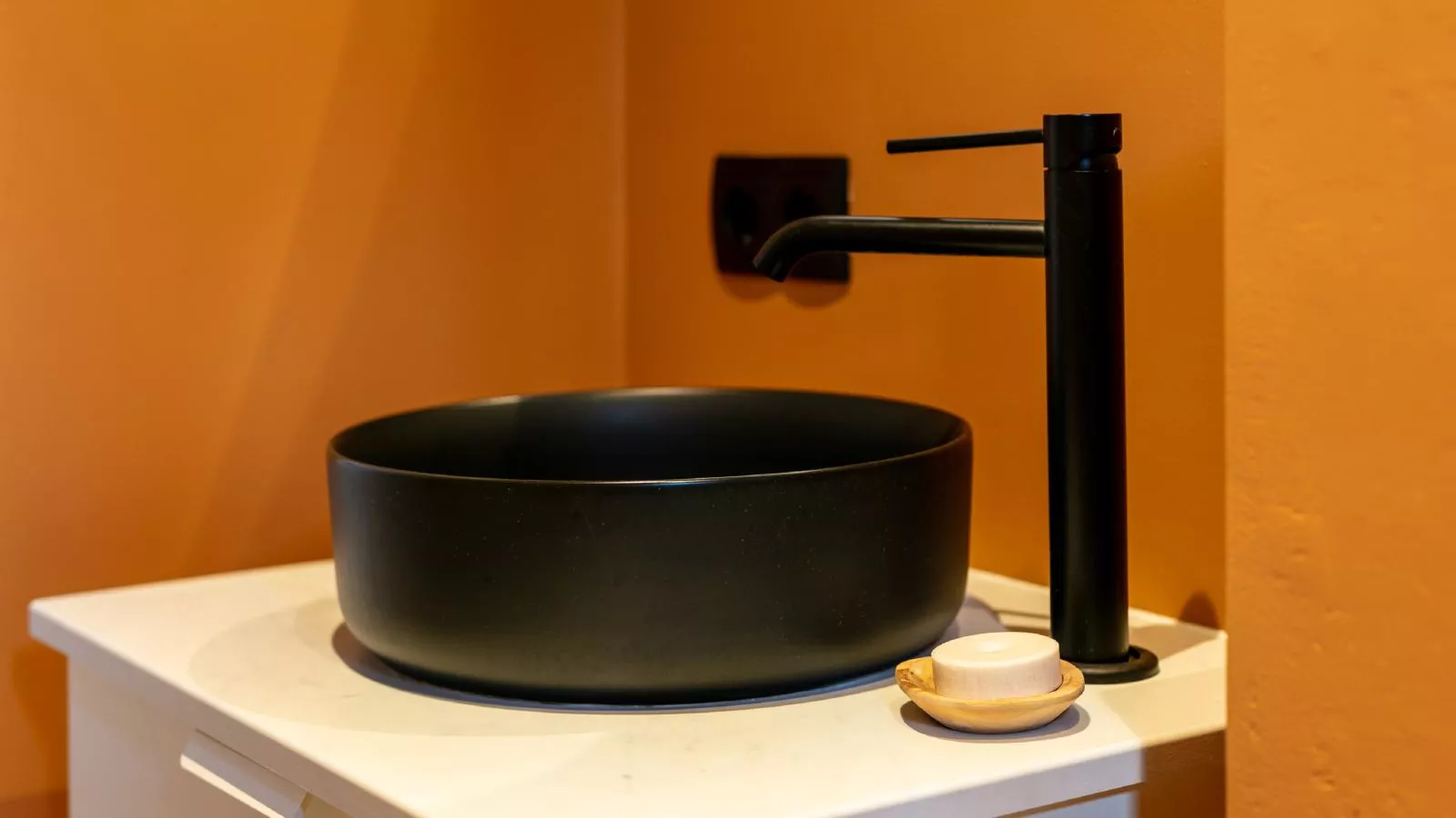 TED Tiny House-Bathroom