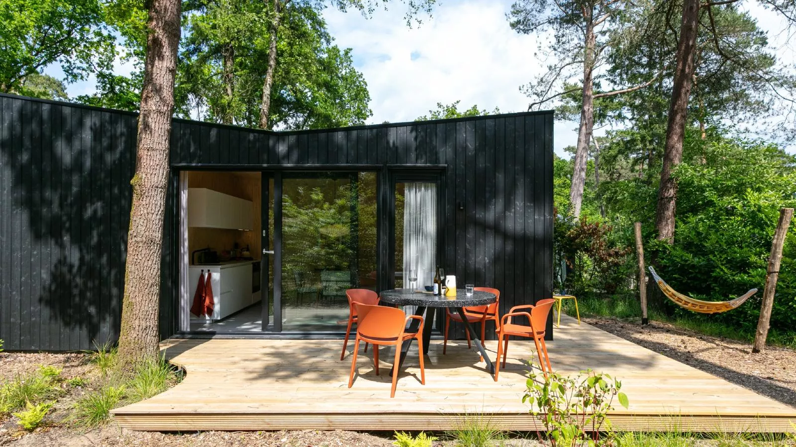TED Tiny House-Terrace balcony