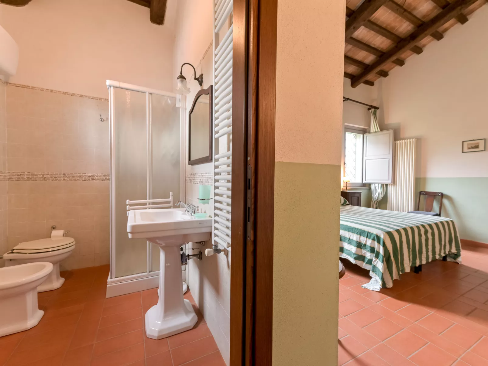 Casa dell'Arco-Inside