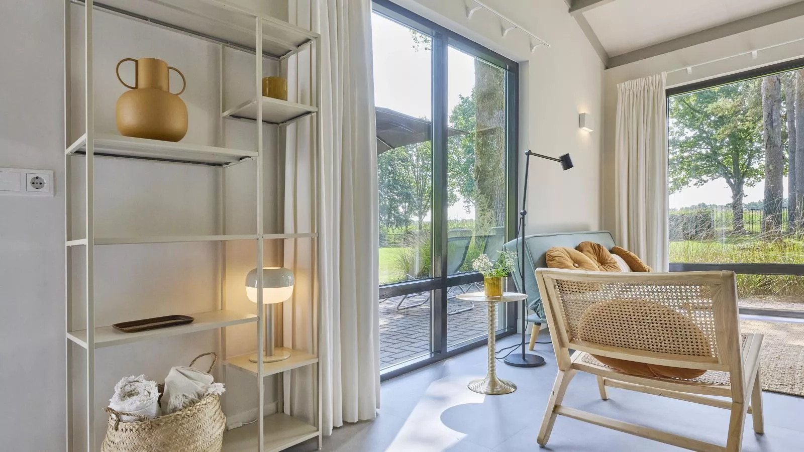 Quercus-Living room