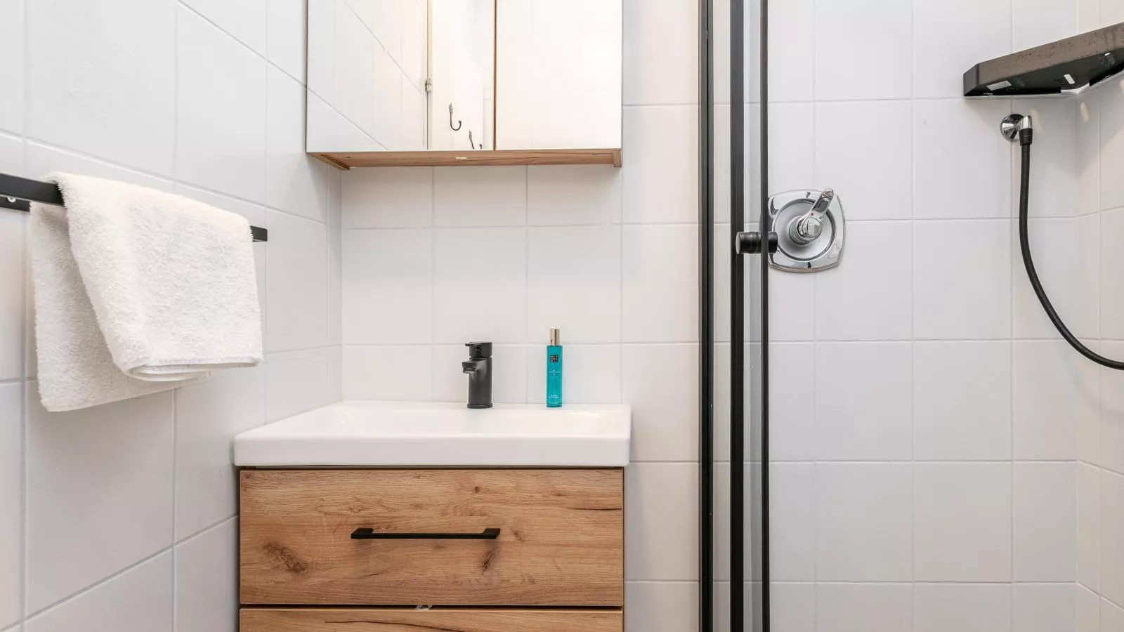 Town House 1-Bathroom