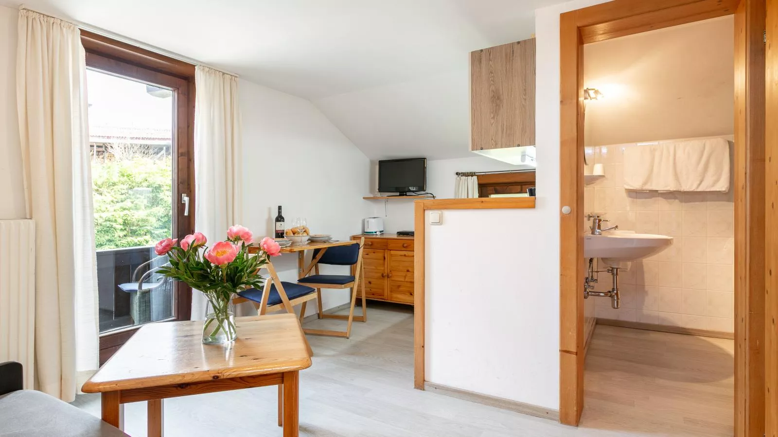 Rettenstein und Gaisbergblick-Wohnzimmer