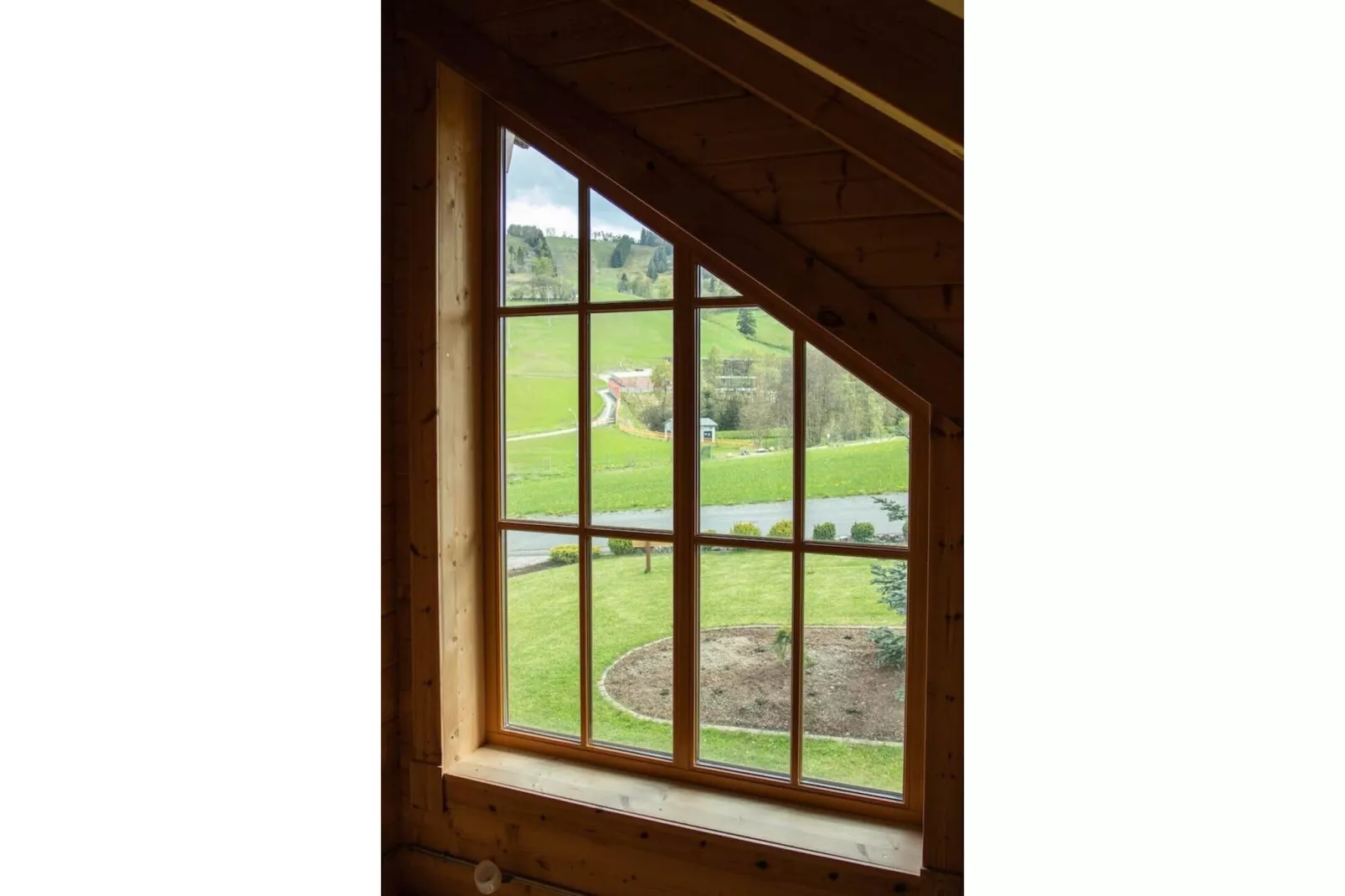 Luxus Blockhaus B-Aussicht Sommer