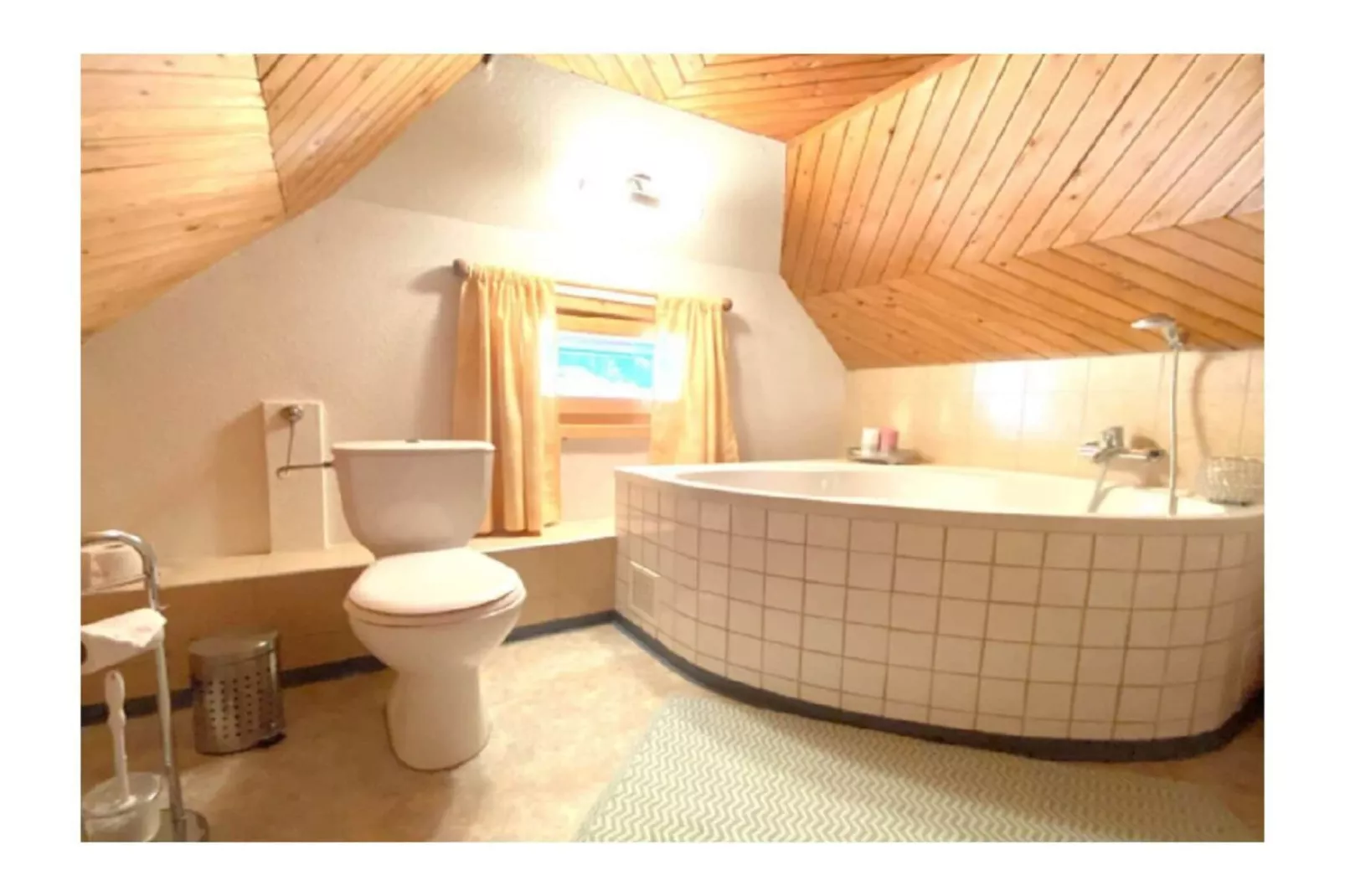 395431-Bathroom