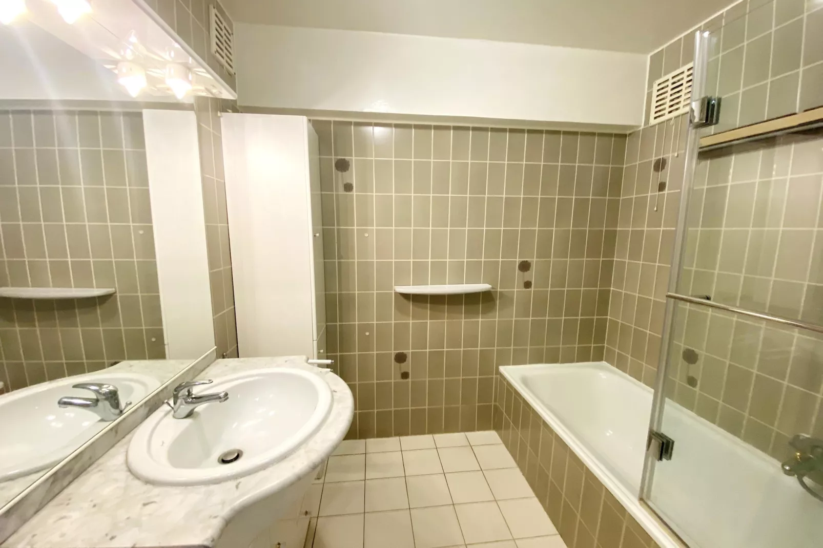 ZONNESTRAAL 503-Bathroom