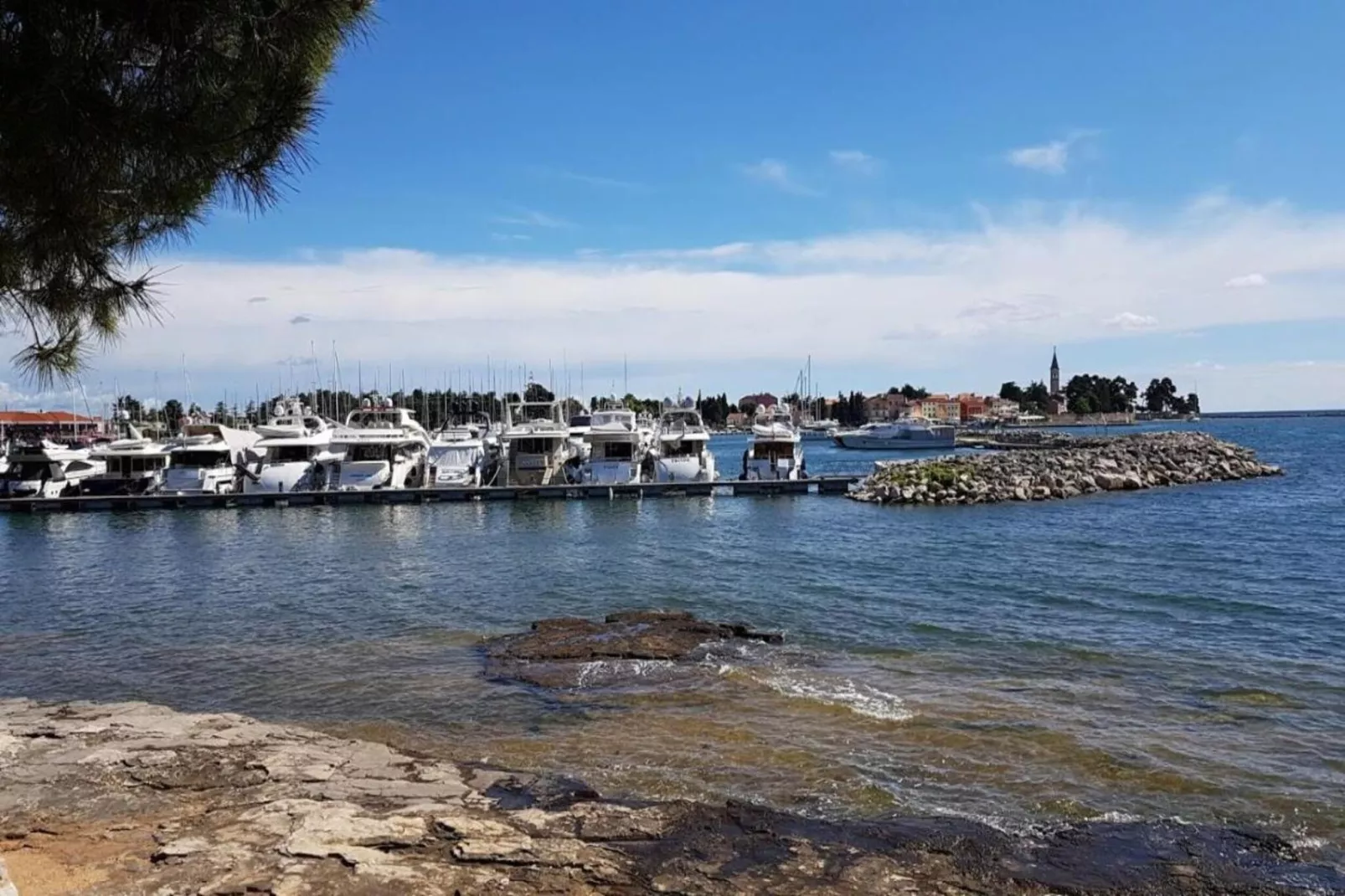 	VIla Querchus Penthouse 8-Areas within 20km in summer