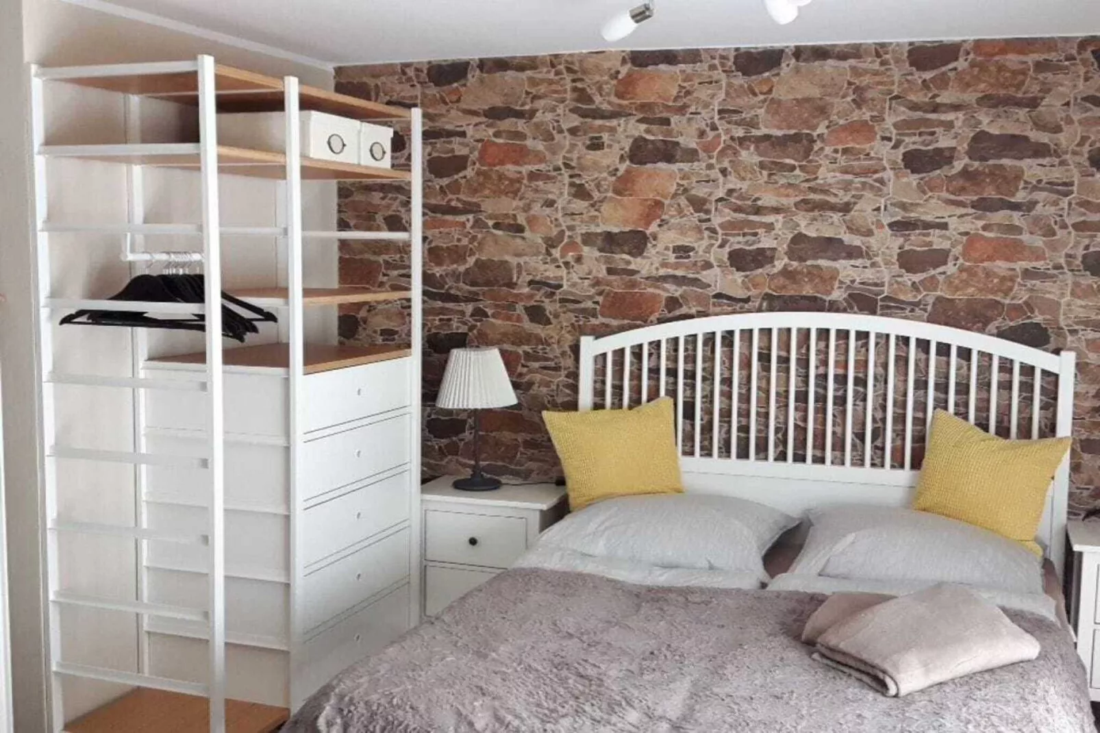 199813-Bedroom
