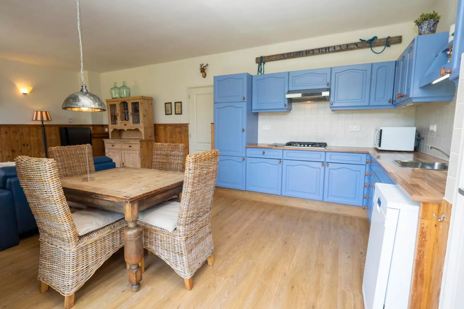 Strandhuys Schelp-Kitchen