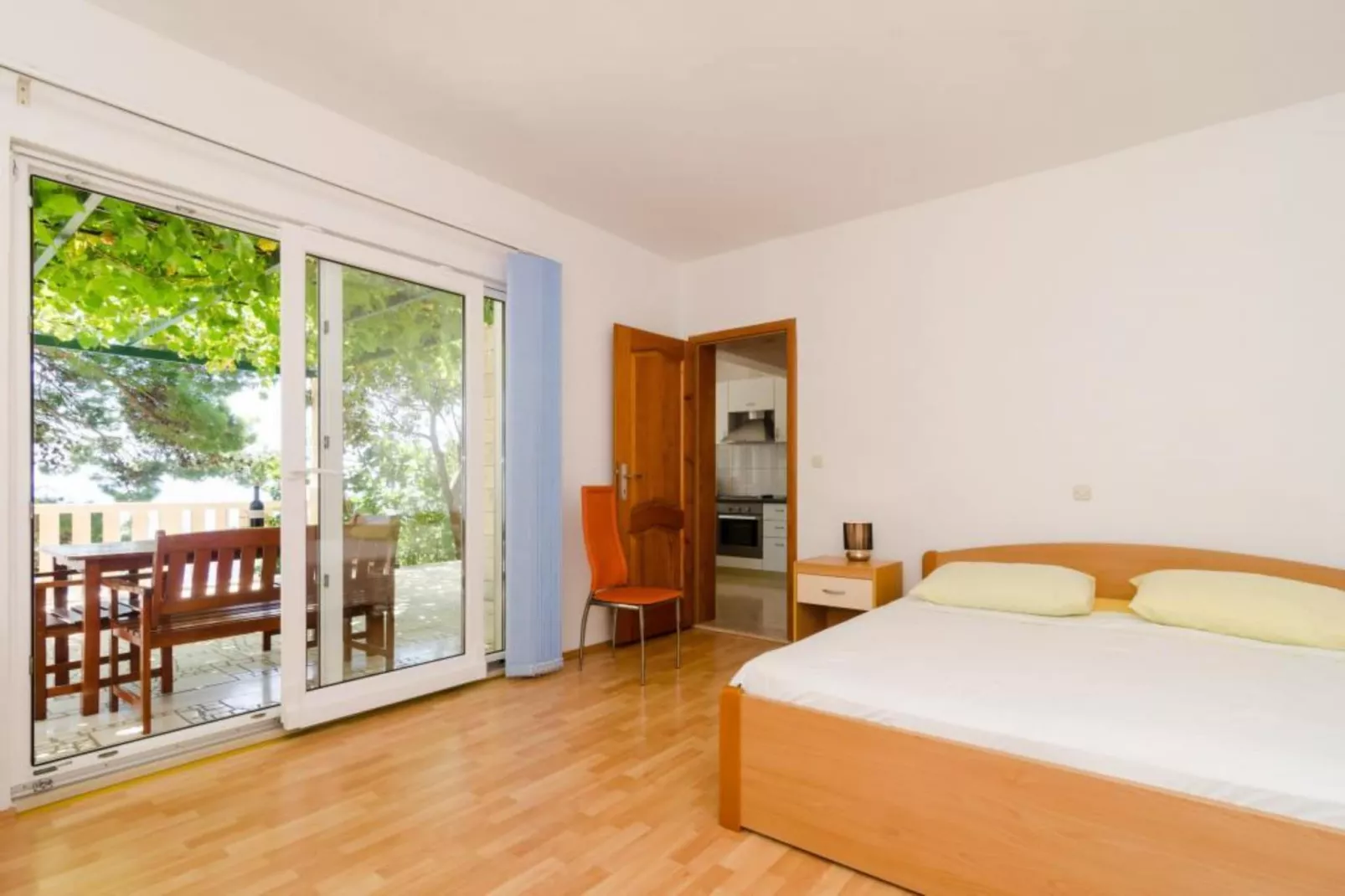 Apartments Plavac Mali- Comfort One Bedroom Apartment with Terrace and Sea View-Schlafzimmer