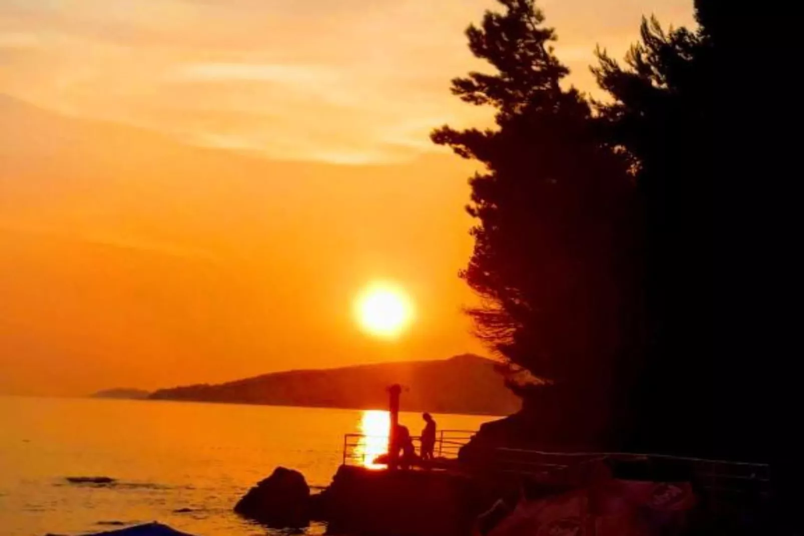 Apartments & Rooms Barišić - Double Room with Balcony and Garden View (First floor-Soba 8)-Ambiance