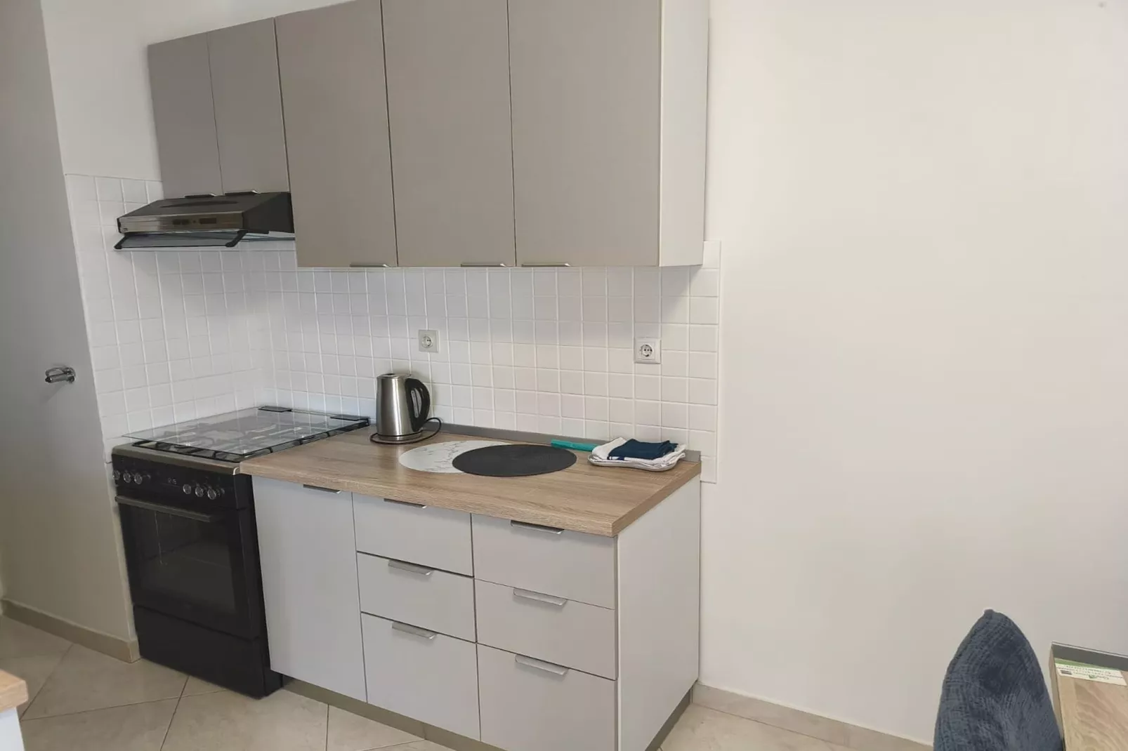 Apartment Alba - Three Bedroom Apartment with Loggia-Küche