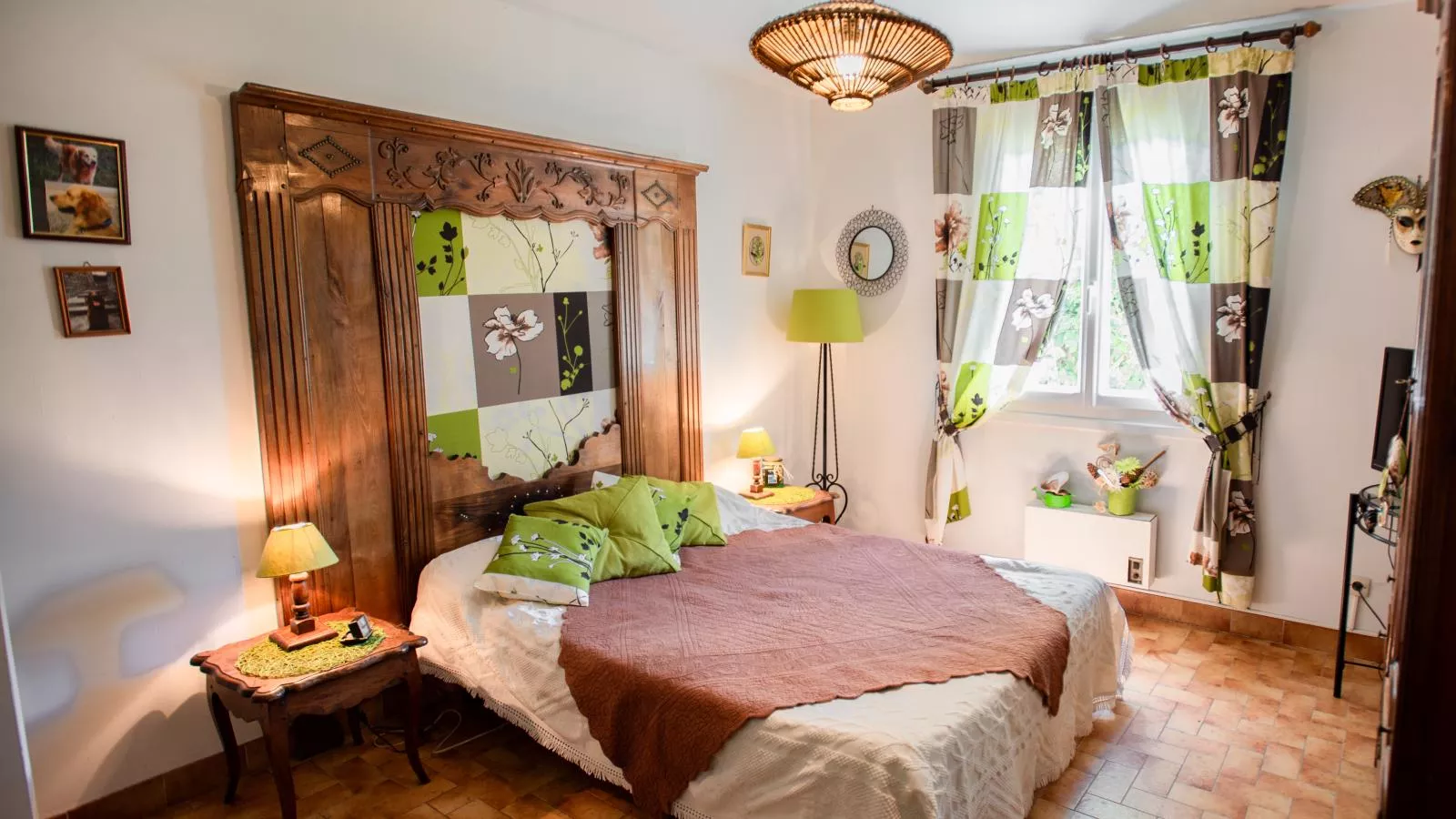 Les Volets Bleus-Chambre