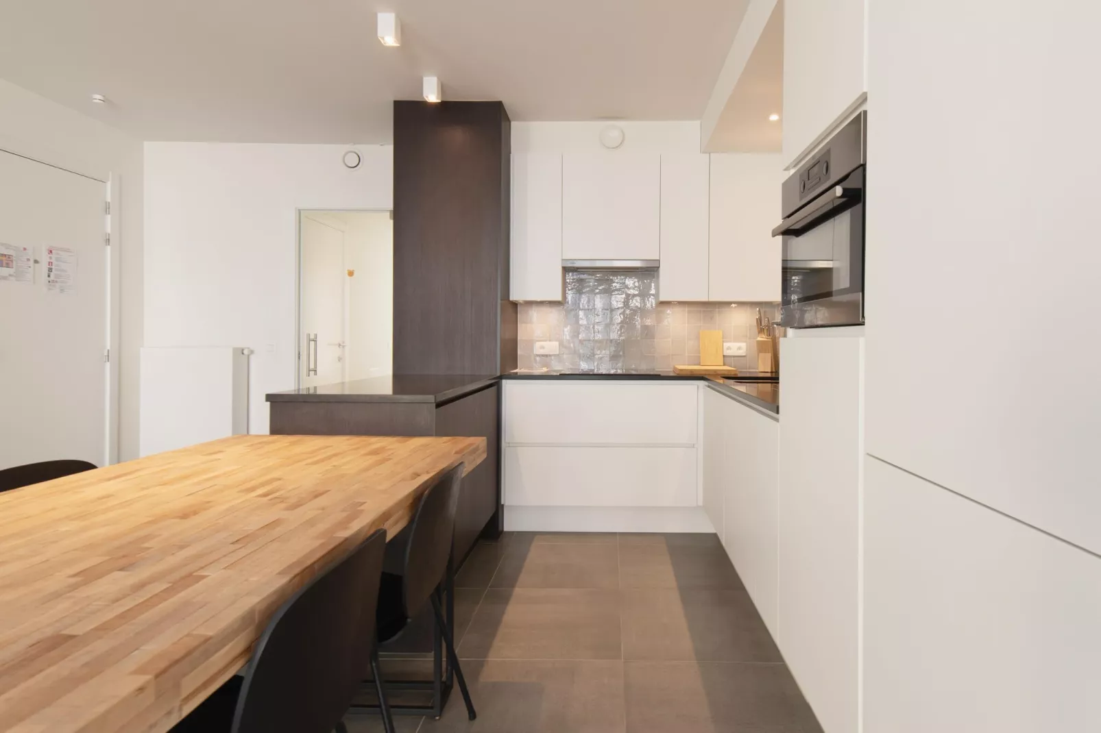 Caprice 0502-Kitchen