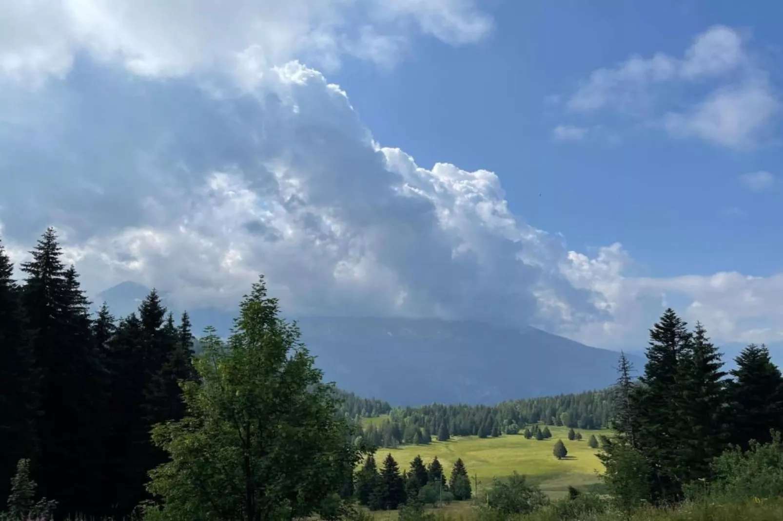 V du Bachat Arolles A N°03 - 2P6-Areas within 5km in summer