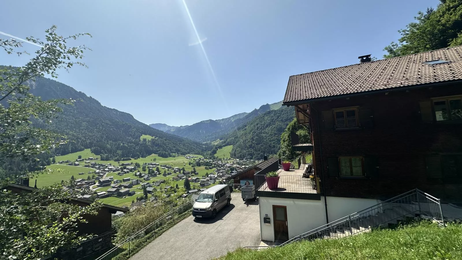 Schwarzmann-Exterior in summer
