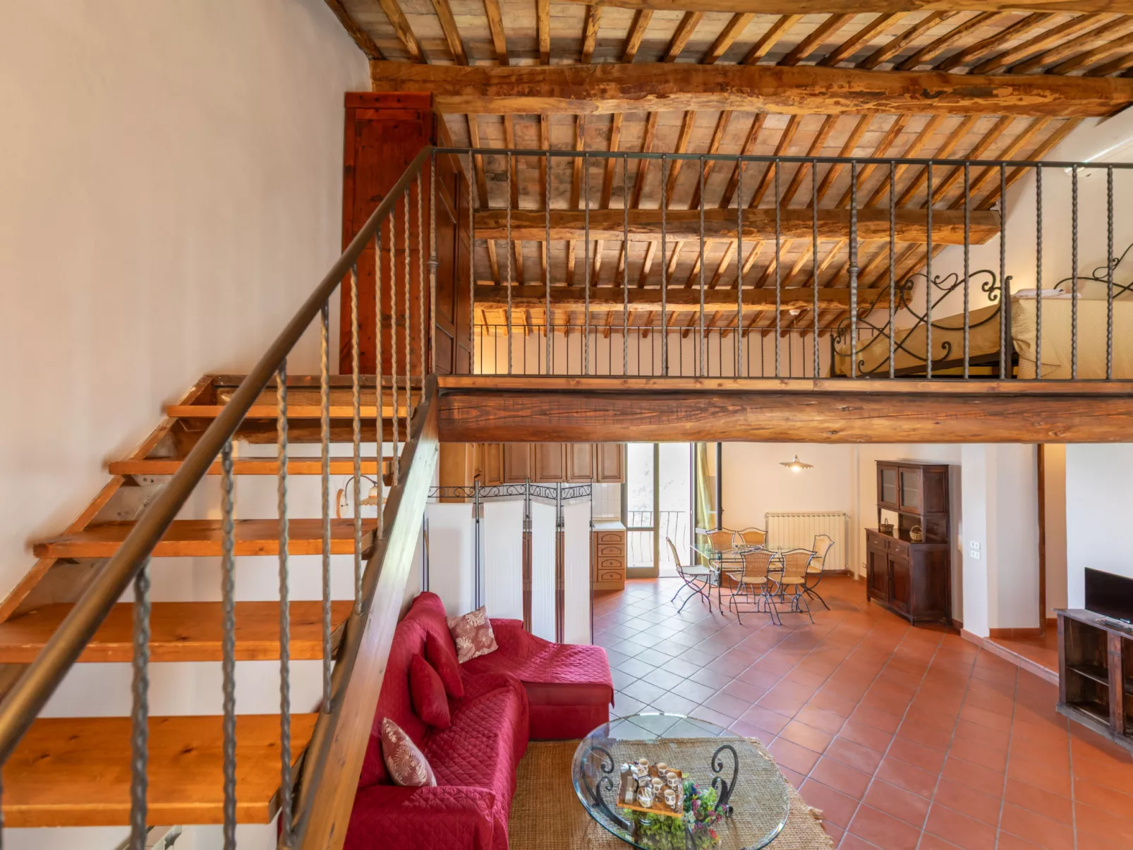 Antico Loggiato-Inside