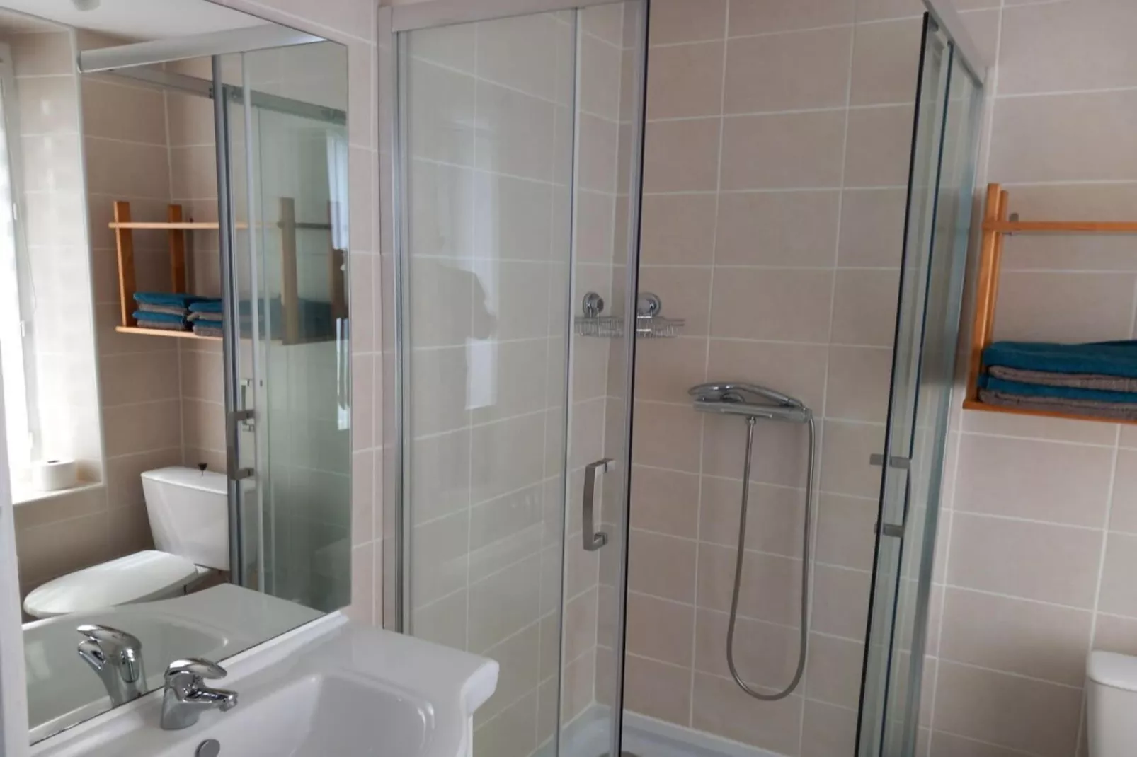 509544-Bathroom
