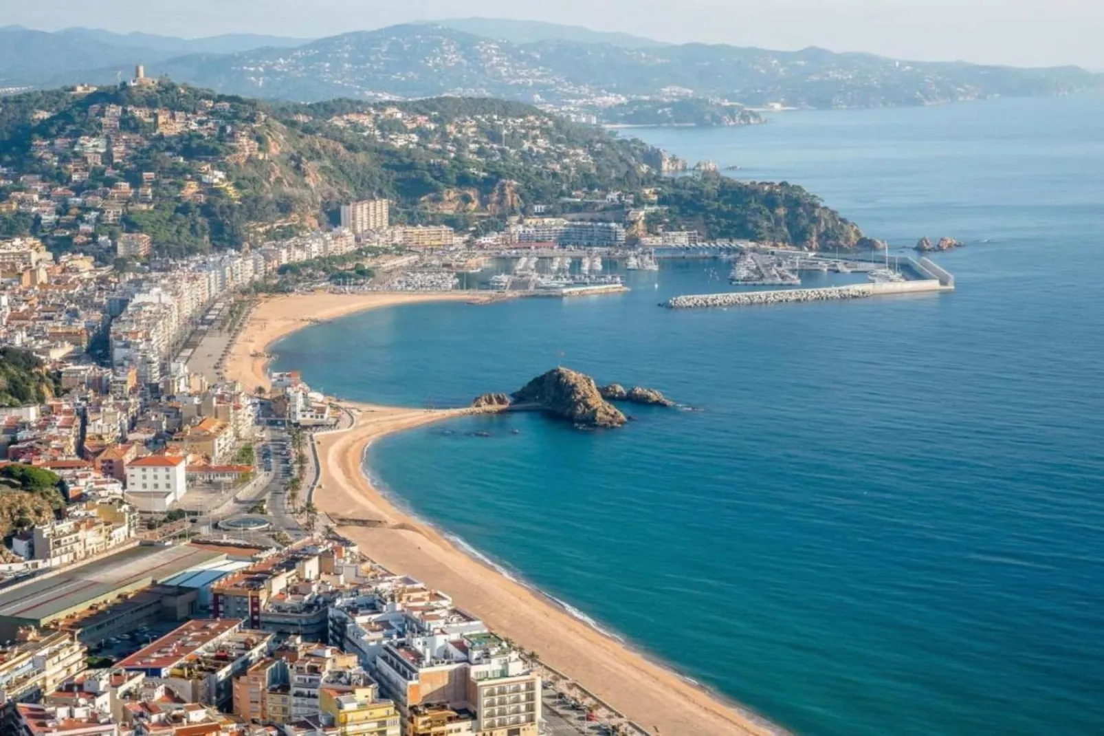 Sa Palomera-Areas within 20km in summer