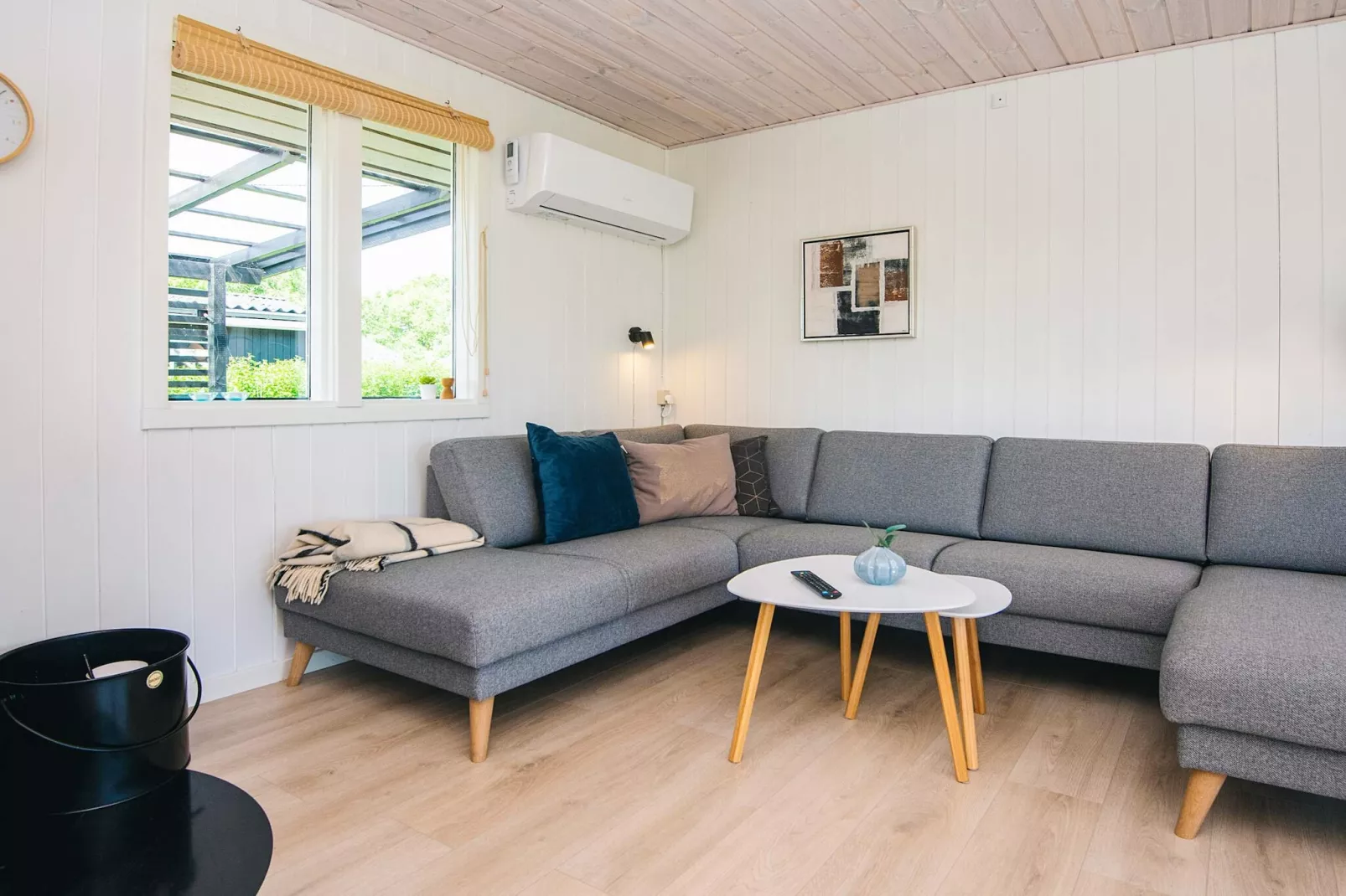 6 person holiday home in Juelsminde-Indoor